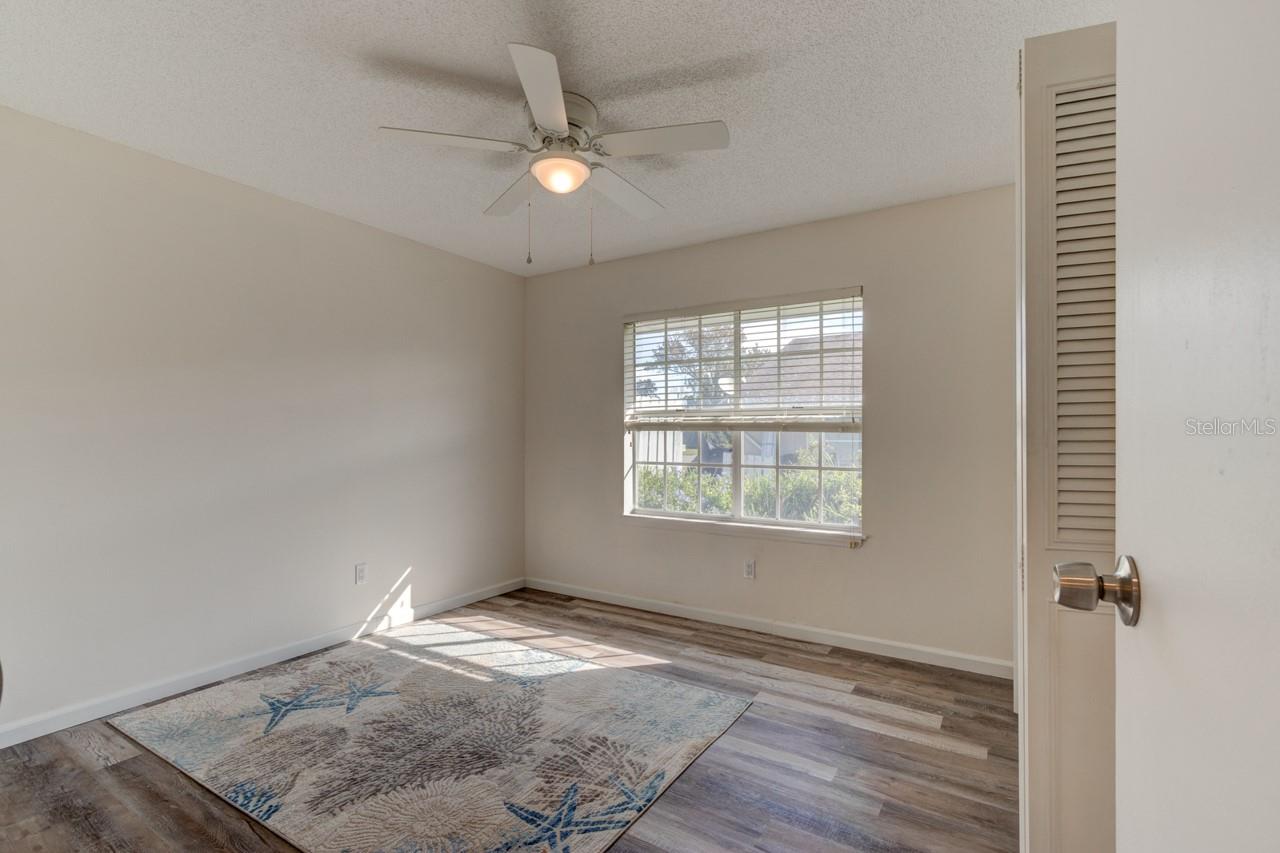 Image 13 of 21 For 9 Par Drive 