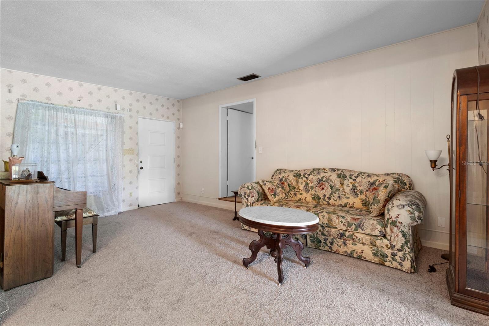 Image 13 of 45 For 8101 Lake Eve Drive