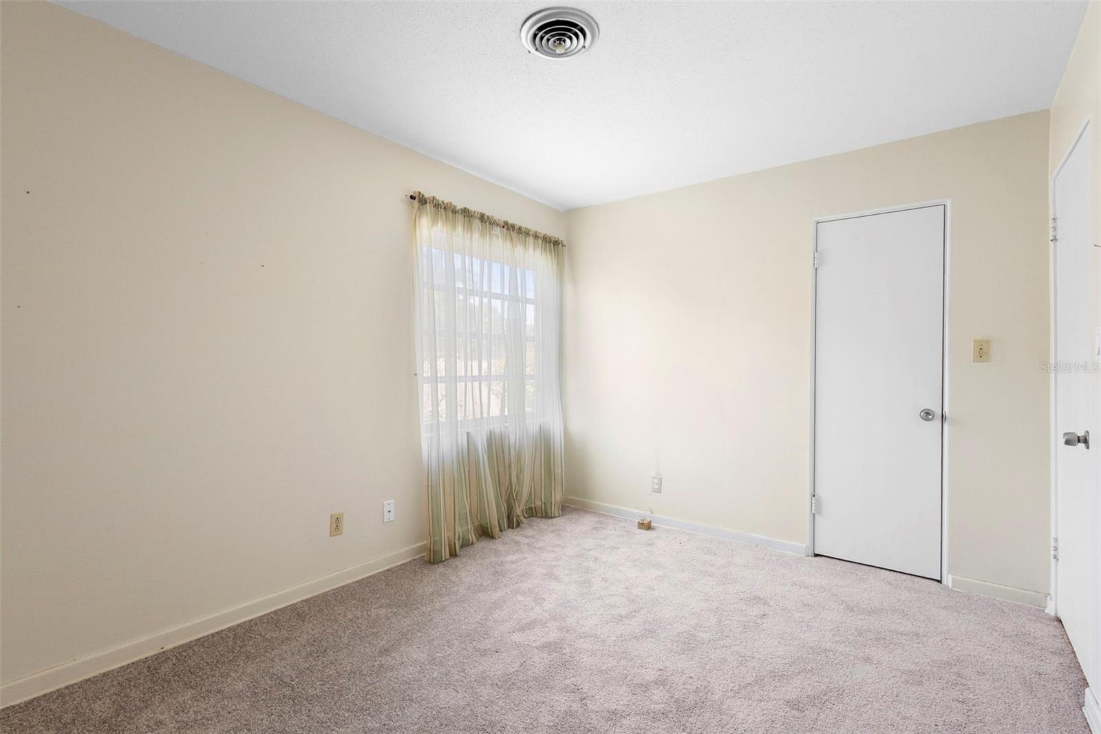 Image 24 of 45 For 8101 Lake Eve Drive