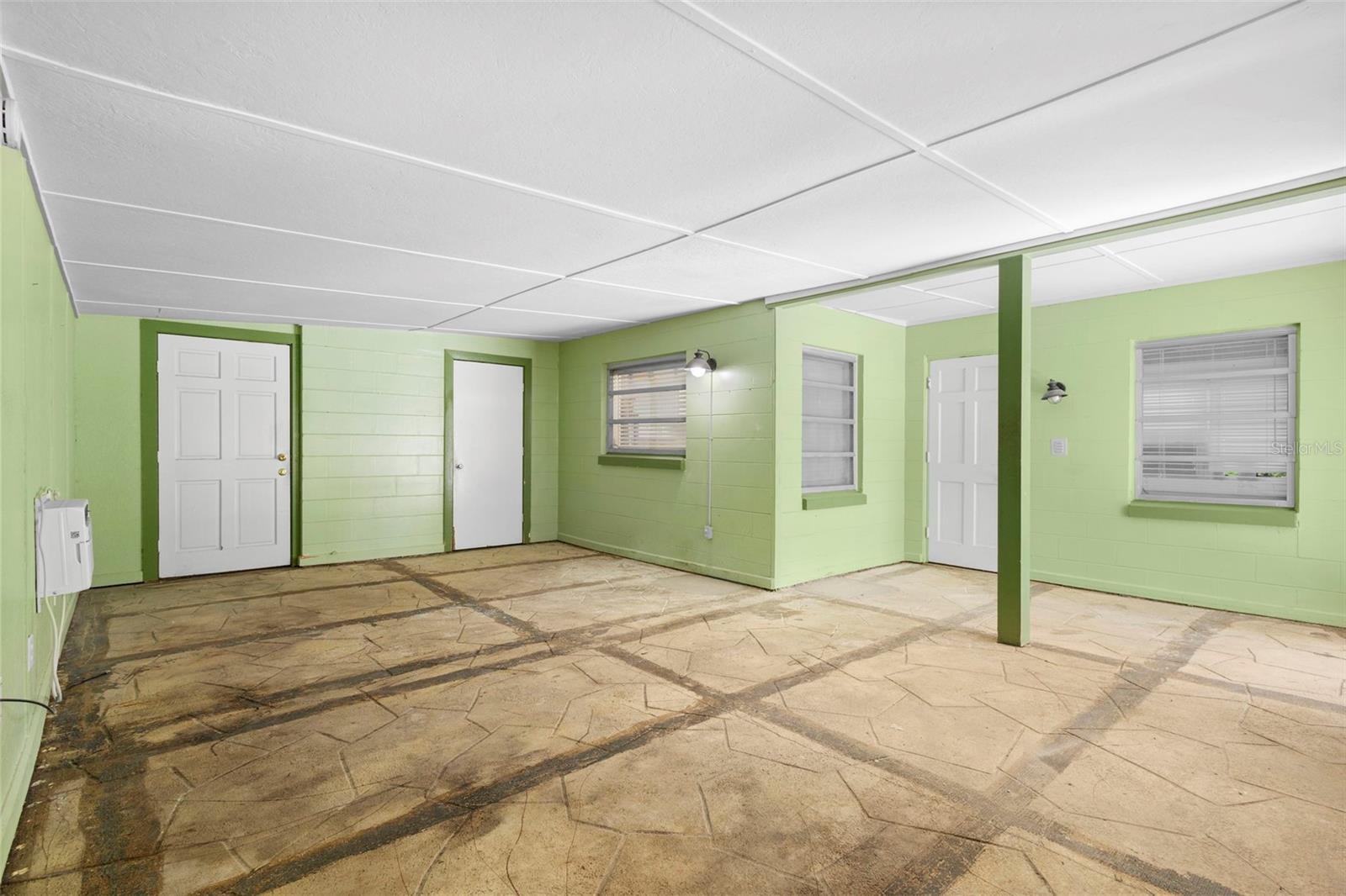 Image 29 of 45 For 8101 Lake Eve Drive