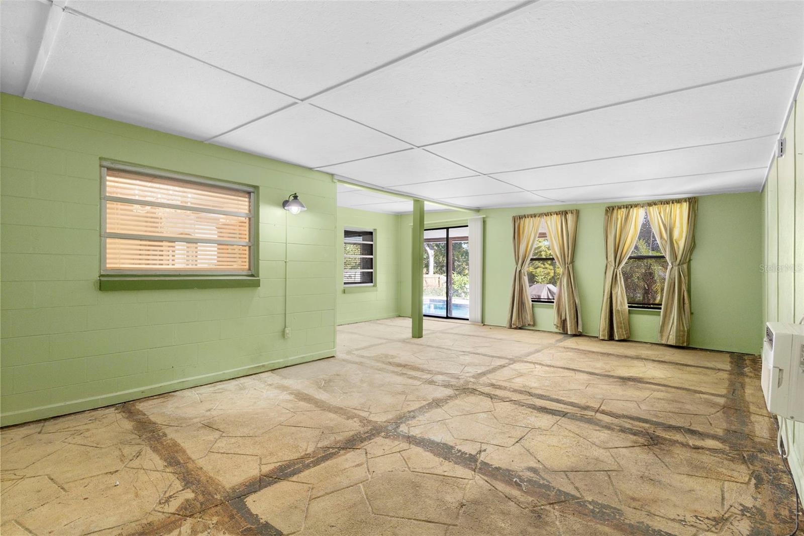 Image 30 of 45 For 8101 Lake Eve Drive