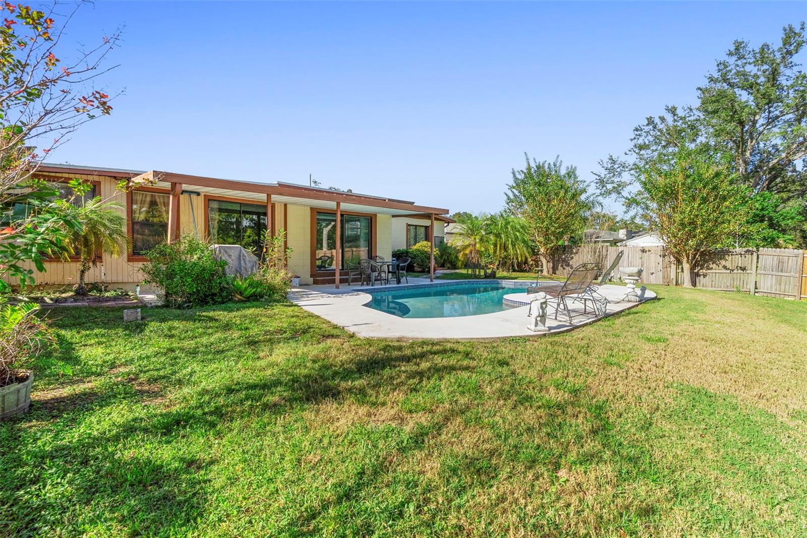 Image 40 of 45 For 8101 Lake Eve Drive