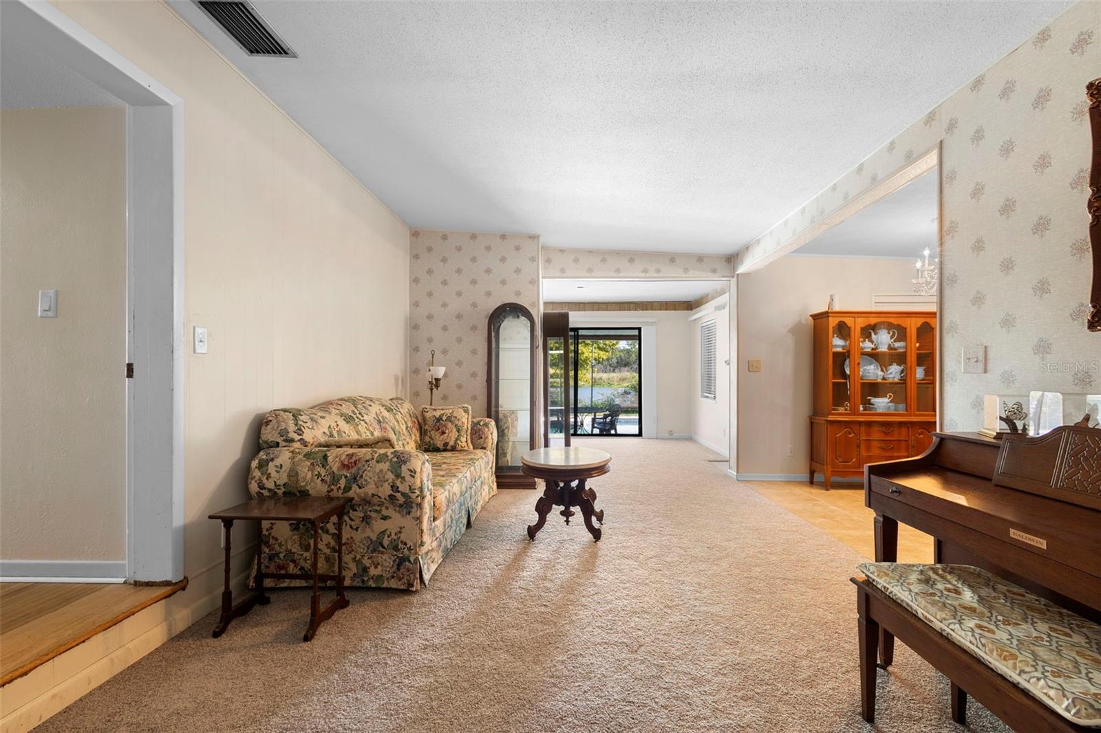 Image 8 of 45 For 8101 Lake Eve Drive