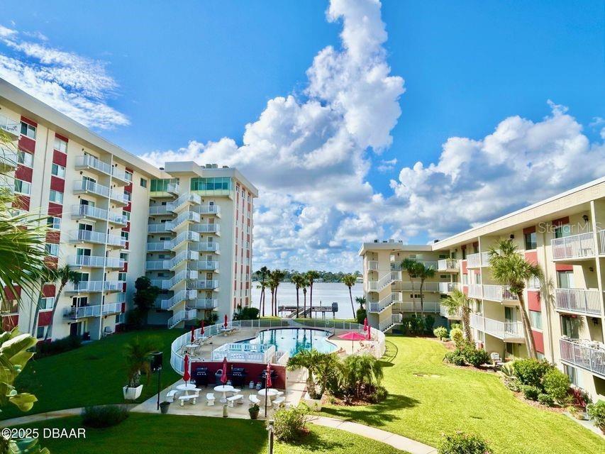 Image 14 of 28 For 2711 Halifax Avenue 382