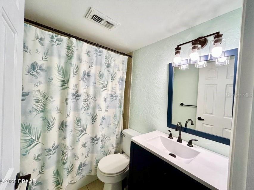 Image 9 of 28 For 2711 Halifax Avenue 382