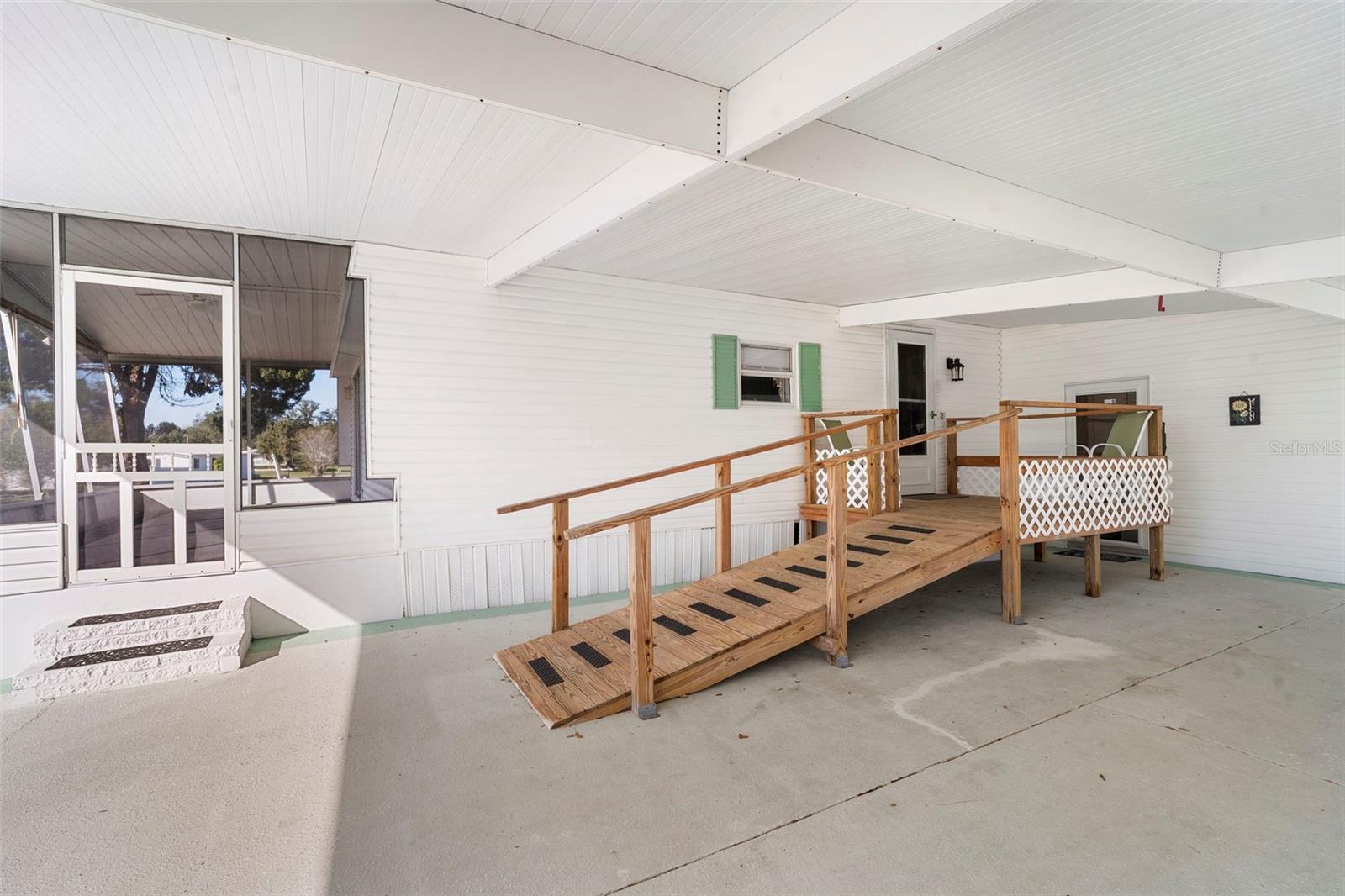 Image 22 of 31 For 105 Florence Boulevard