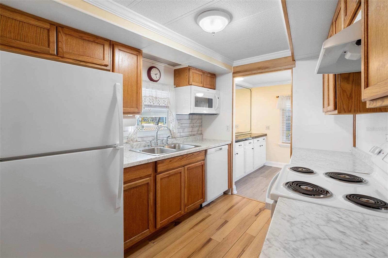 Image 4 of 31 For 105 Florence Boulevard