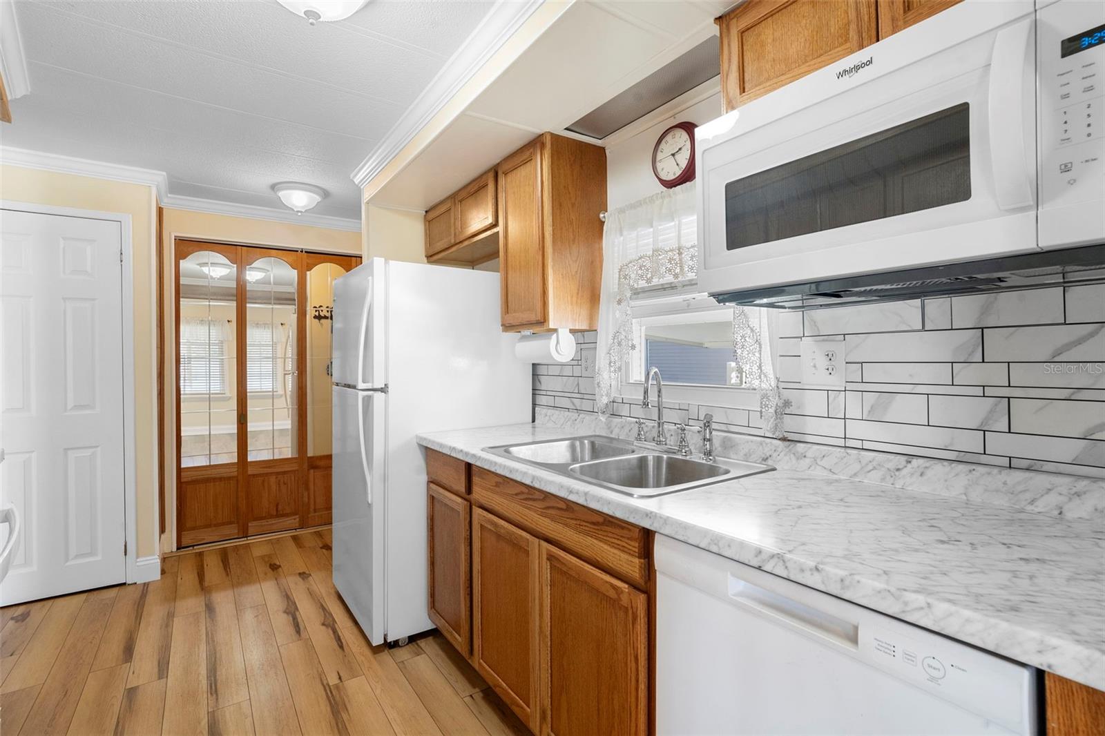 Image 5 of 31 For 105 Florence Boulevard