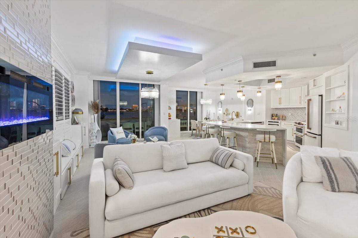 Image 11 of 88 For 231 Riverside Drive 102