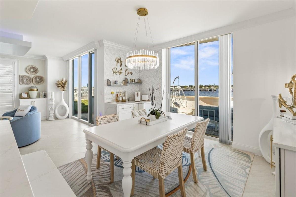 Image 26 of 88 For 231 Riverside Drive 102