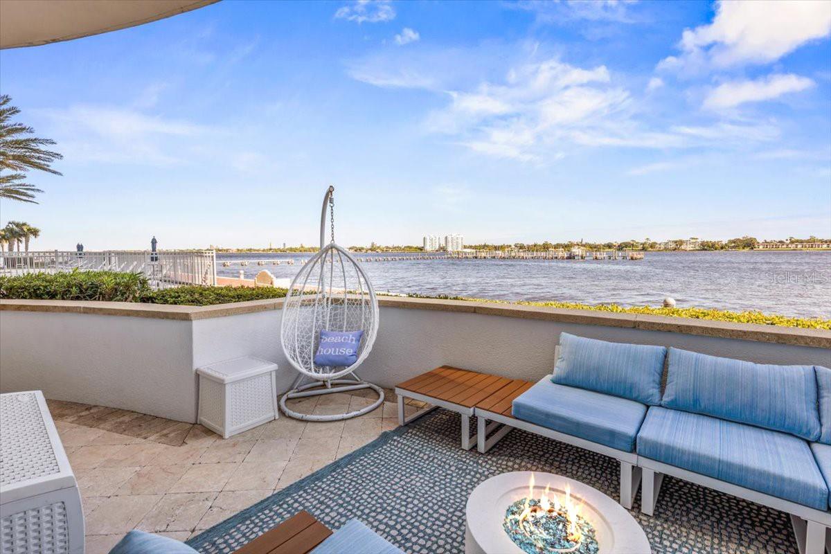 Image 3 of 88 For 231 Riverside Drive 102