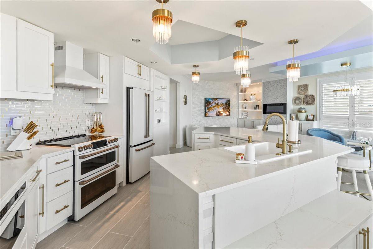 Image 30 of 88 For 231 Riverside Drive 102