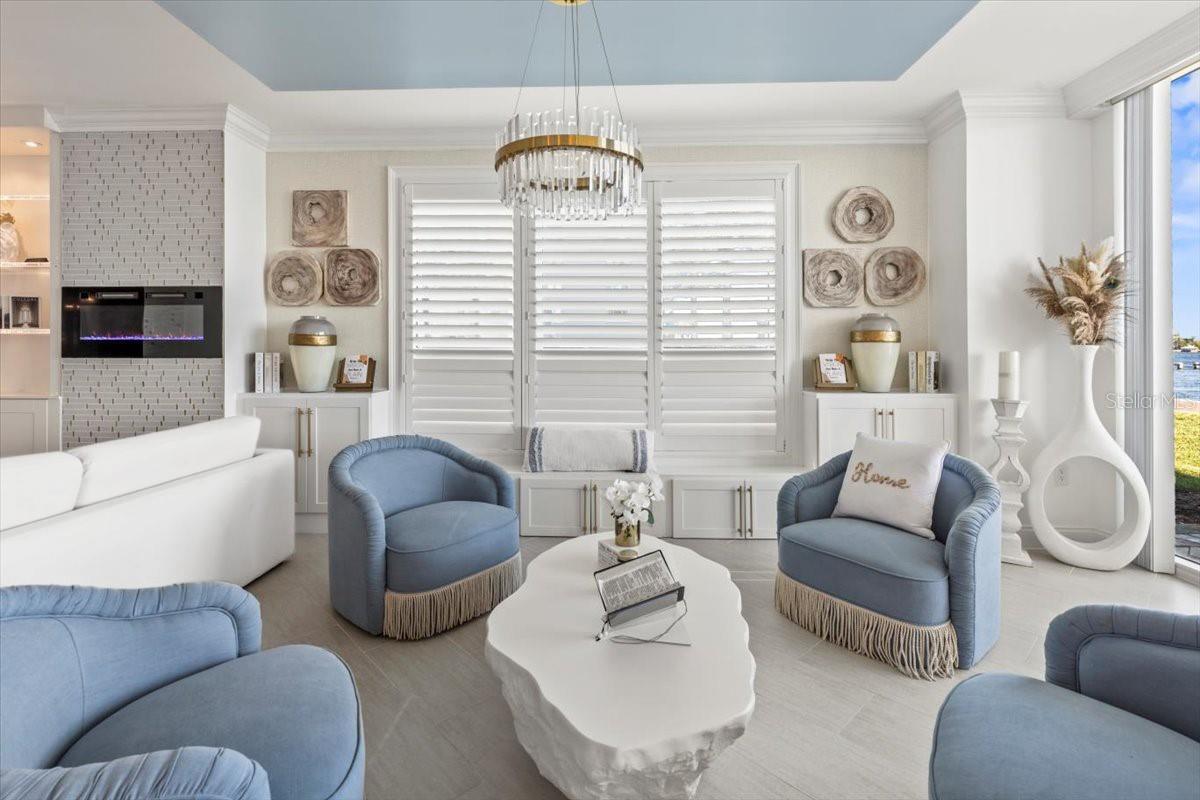 Image 4 of 88 For 231 Riverside Drive 102