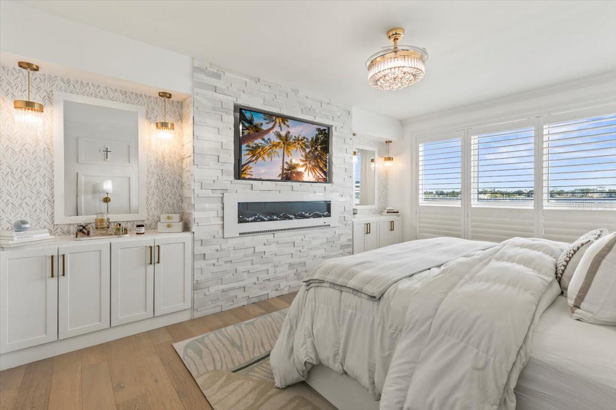 Image 42 of 88 For 231 Riverside Drive 102