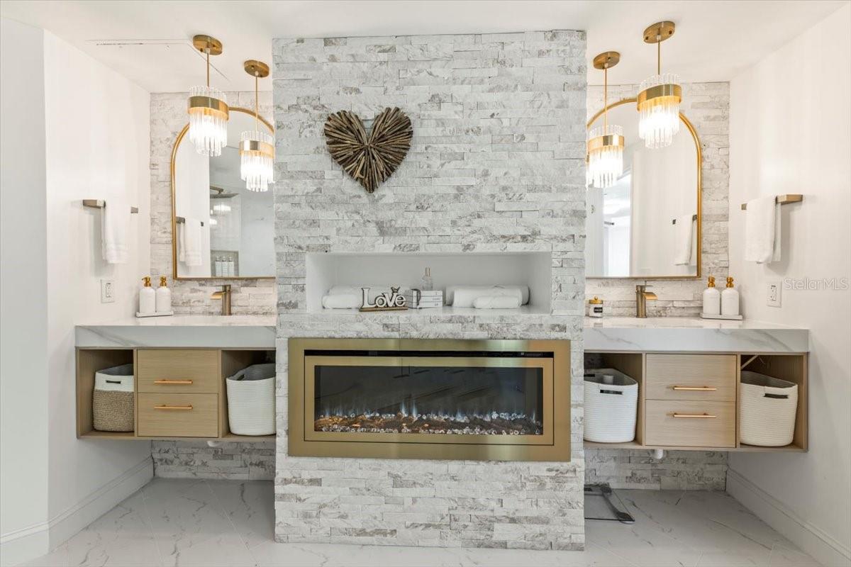 Image 47 of 88 For 231 Riverside Drive 102