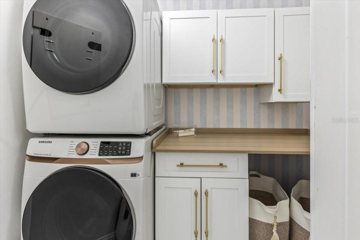 Image 63 of 88 For 231 Riverside Drive 102