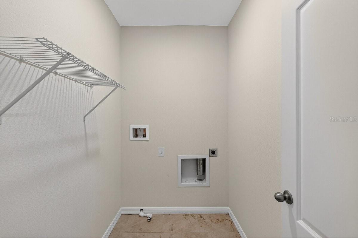 Image 24 of 36 For 1624 Primo Court