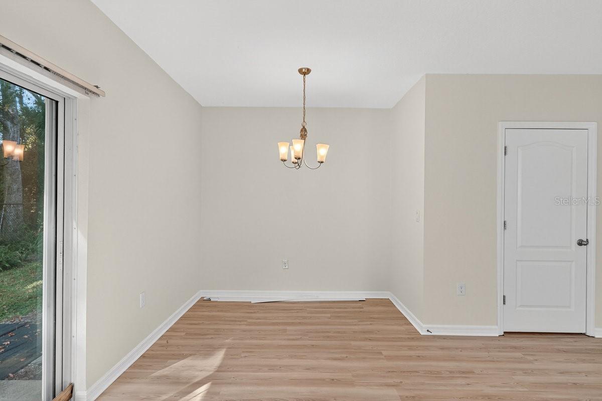 Image 5 of 36 For 1624 Primo Court