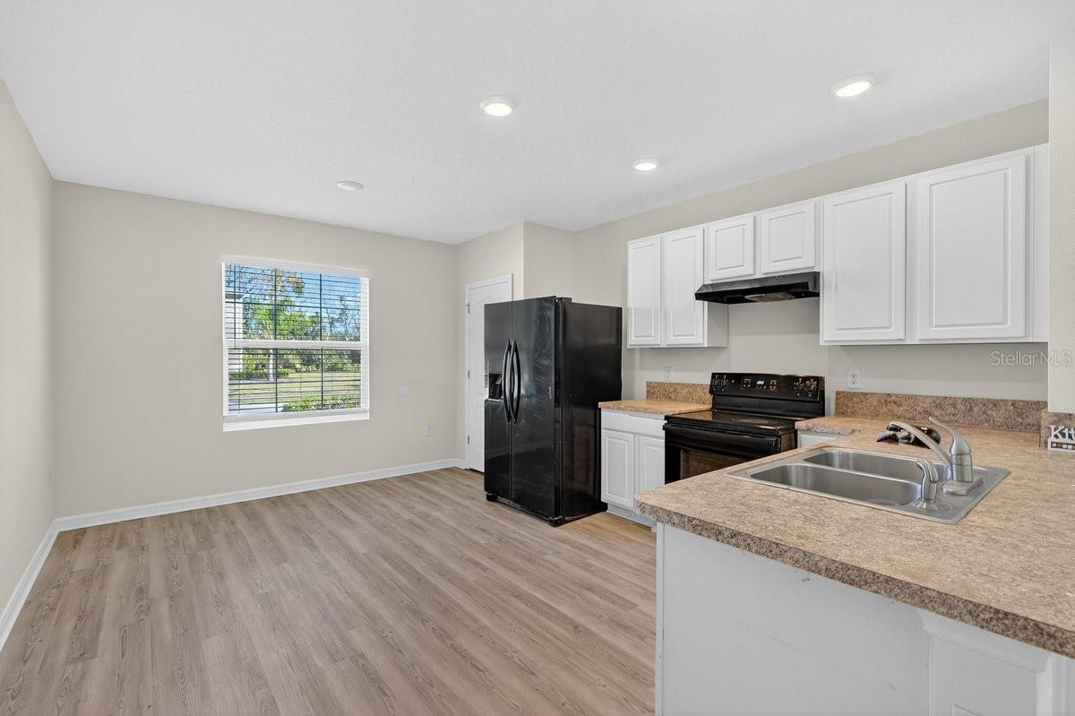 Image 9 of 36 For 1624 Primo Court