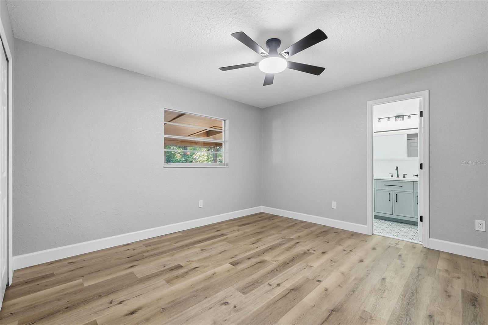 Image 10 of 22 For 1113 Cass Street