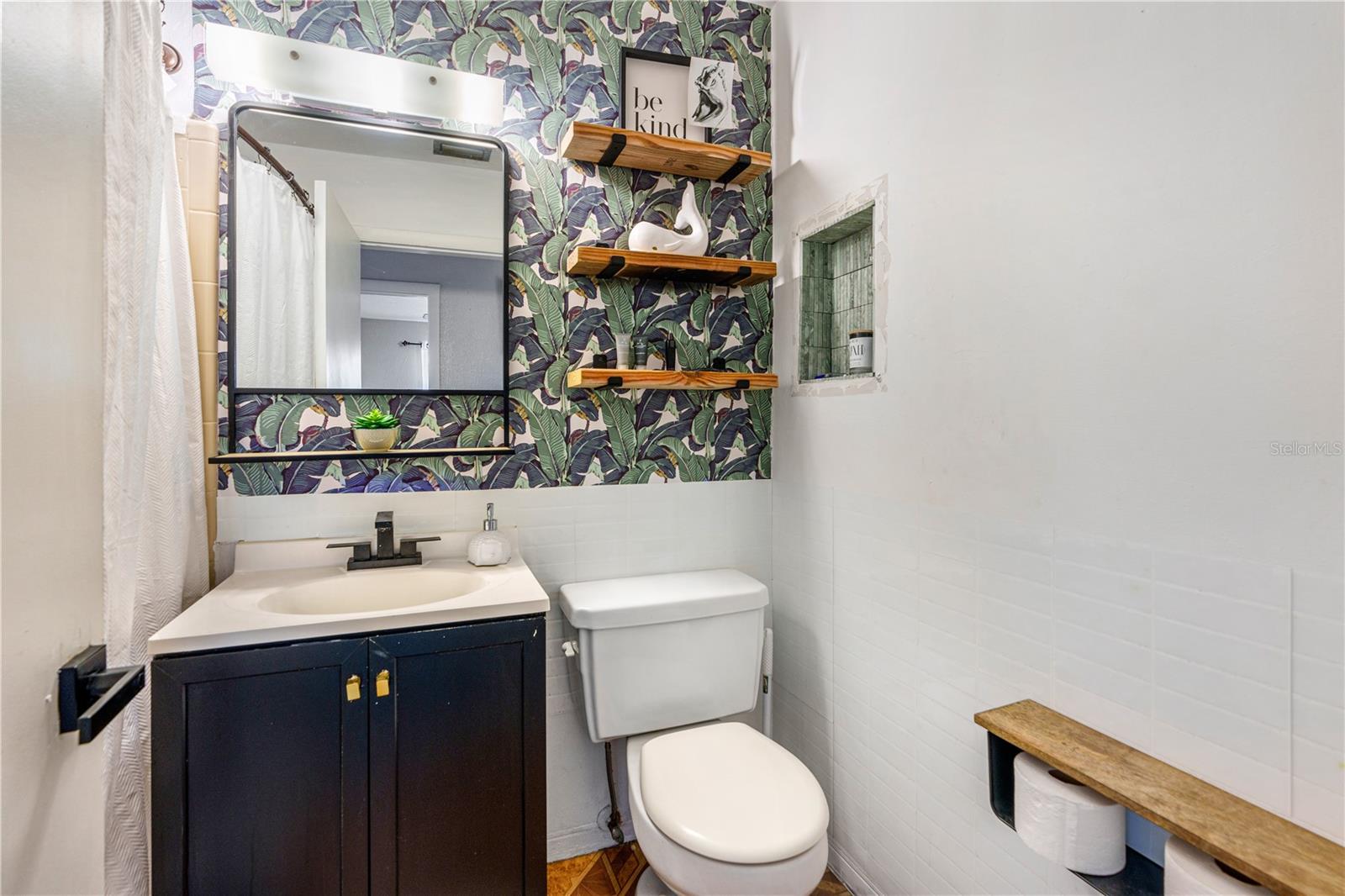 Image 23 of 34 For 1364 Beacon Drive