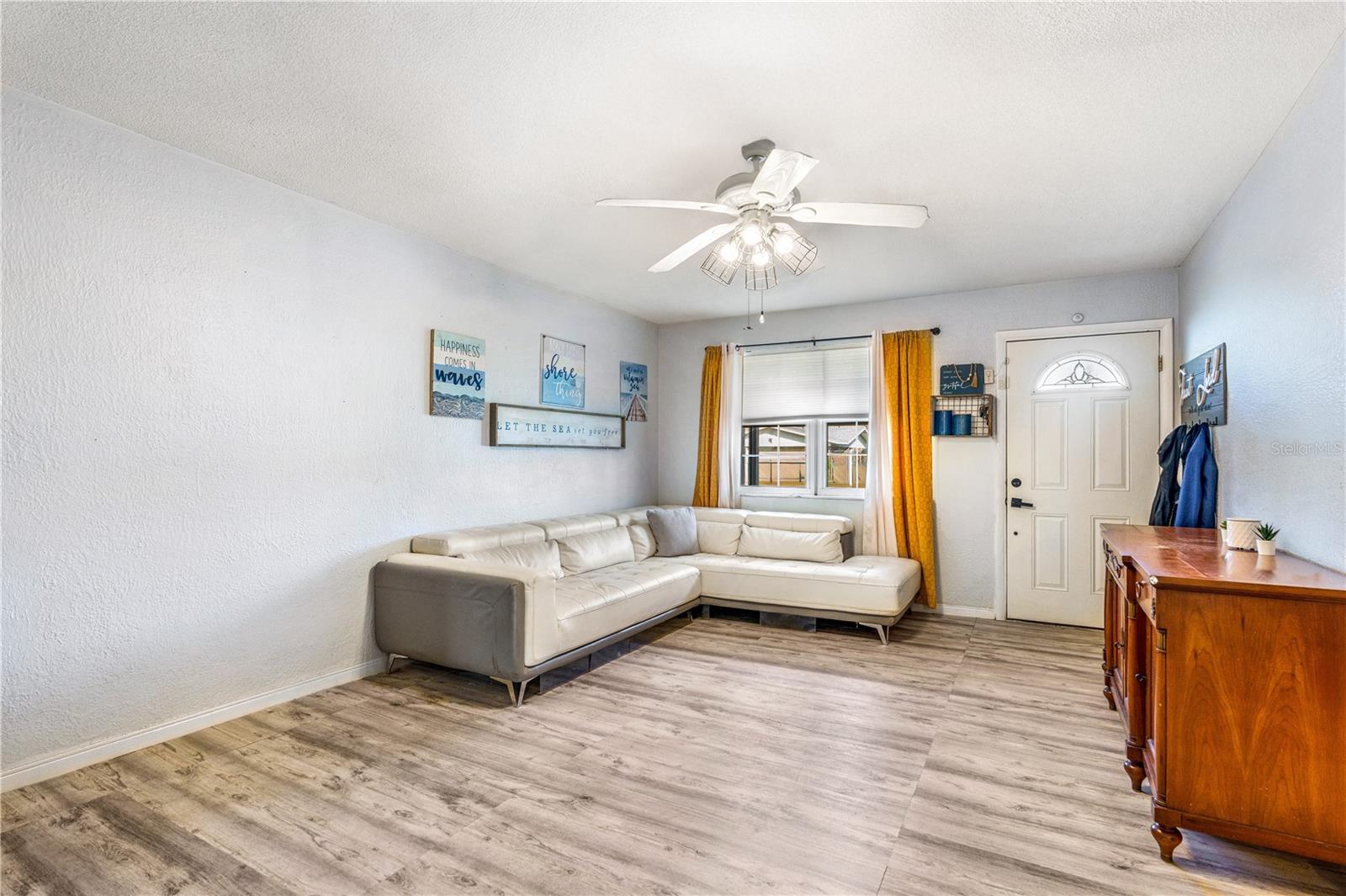 Image 7 of 34 For 1364 Beacon Drive