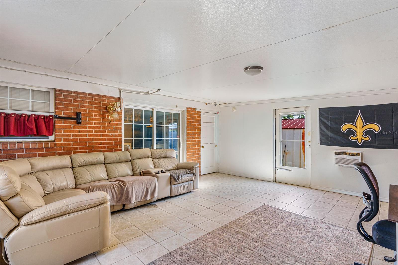 Image 9 of 34 For 1364 Beacon Drive