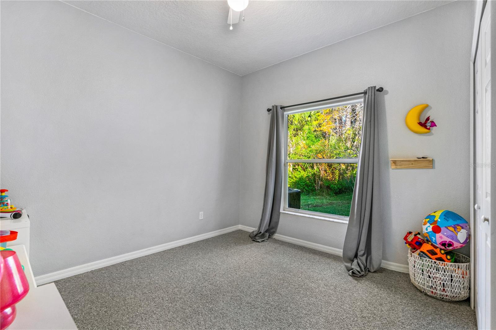 Image 21 of 37 For 5416 Frederick Lake Drive