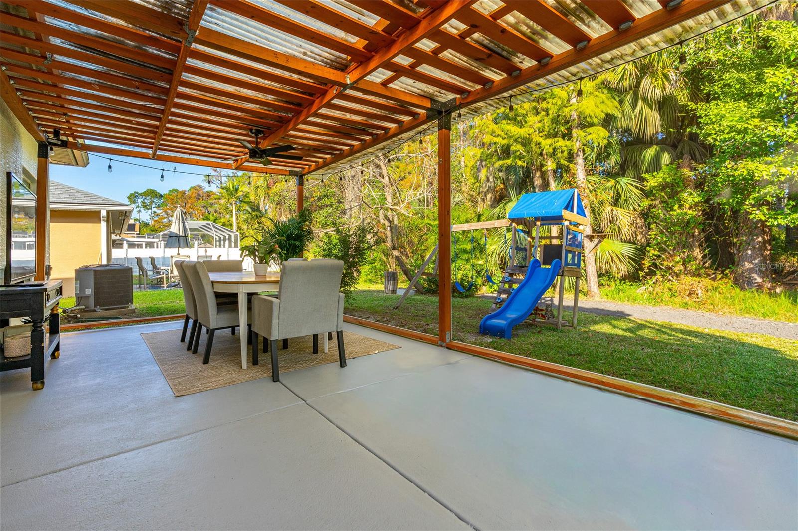 Image 35 of 37 For 5416 Frederick Lake Drive