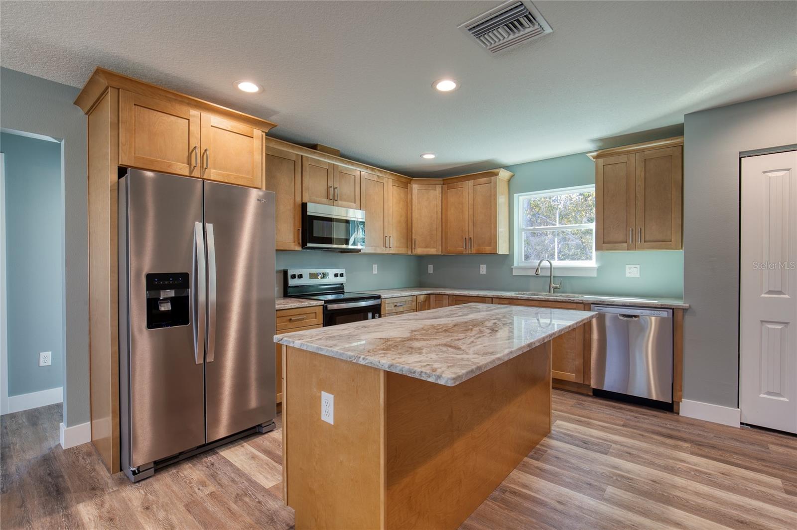 Image 13 of 35 For 320 Military Boulevard