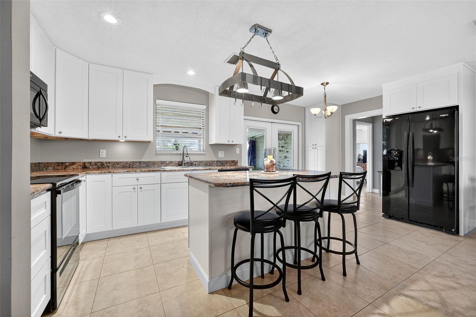 Image 22 of 49 For 2324 Green Street