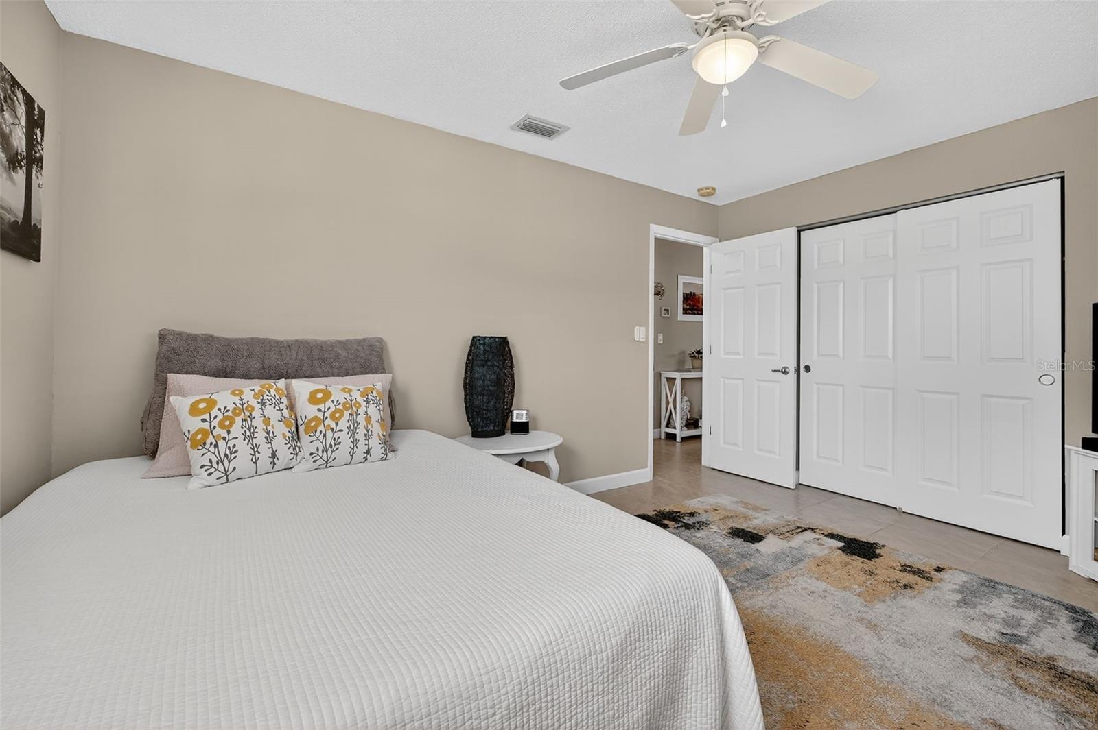 Image 27 of 49 For 2324 Green Street