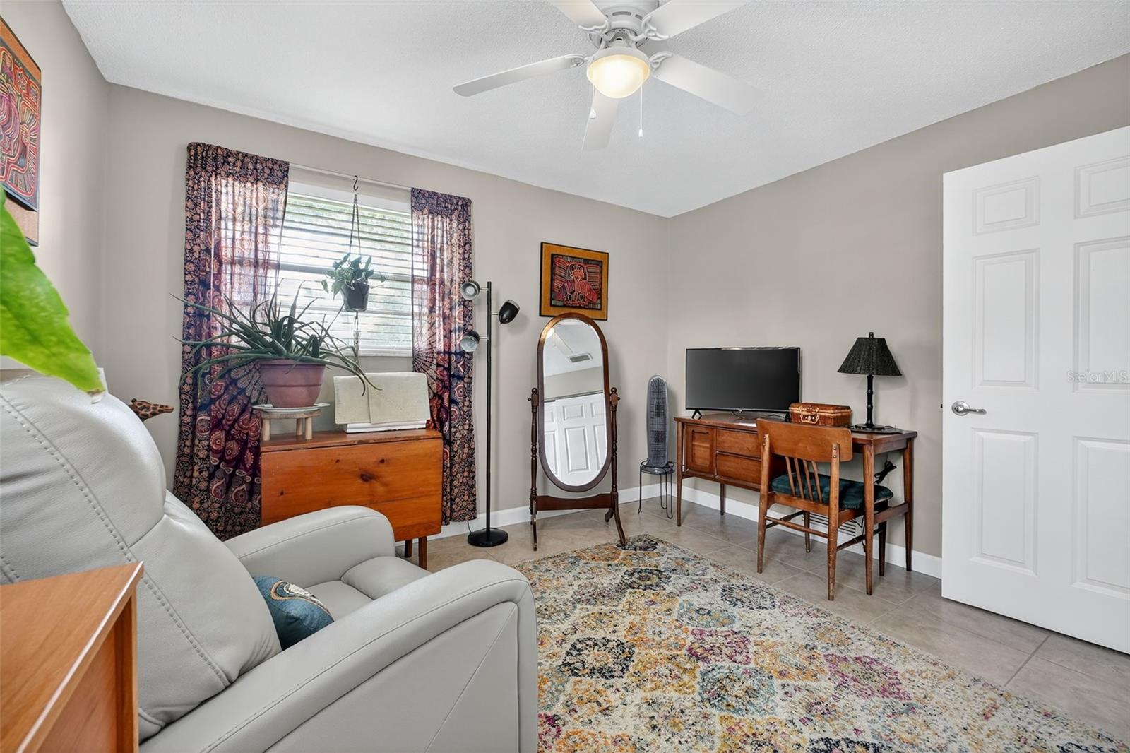 Image 29 of 49 For 2324 Green Street