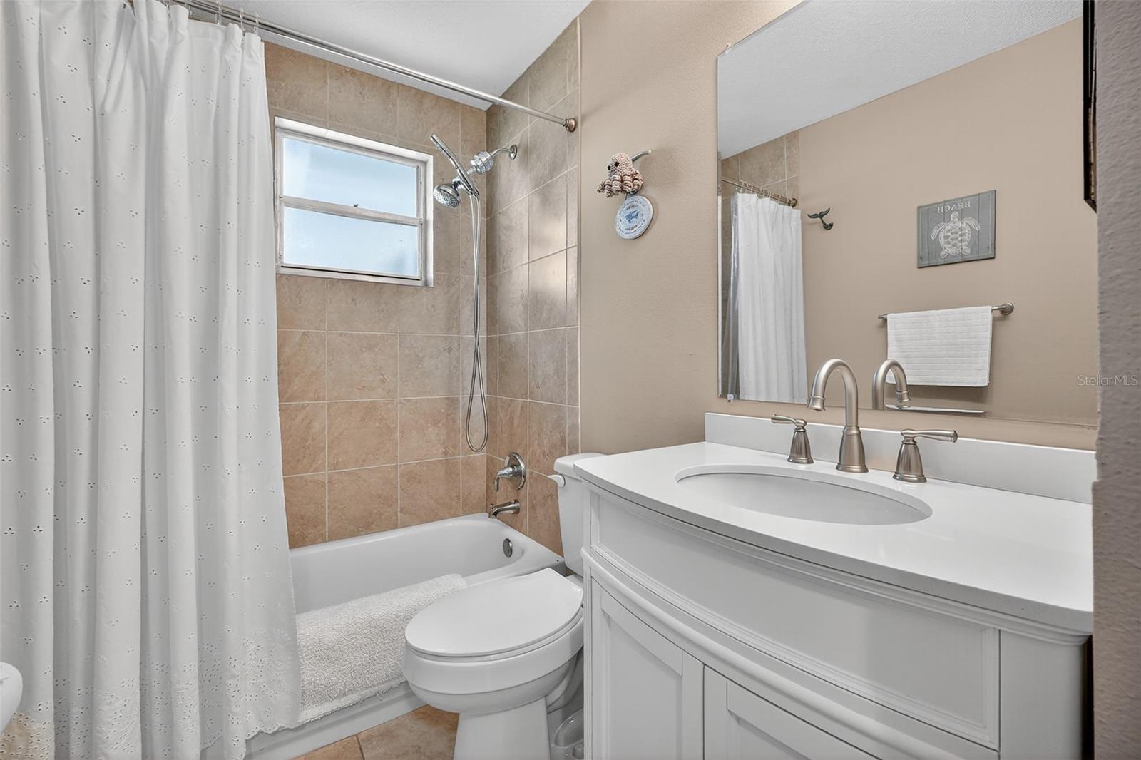 Image 30 of 49 For 2324 Green Street