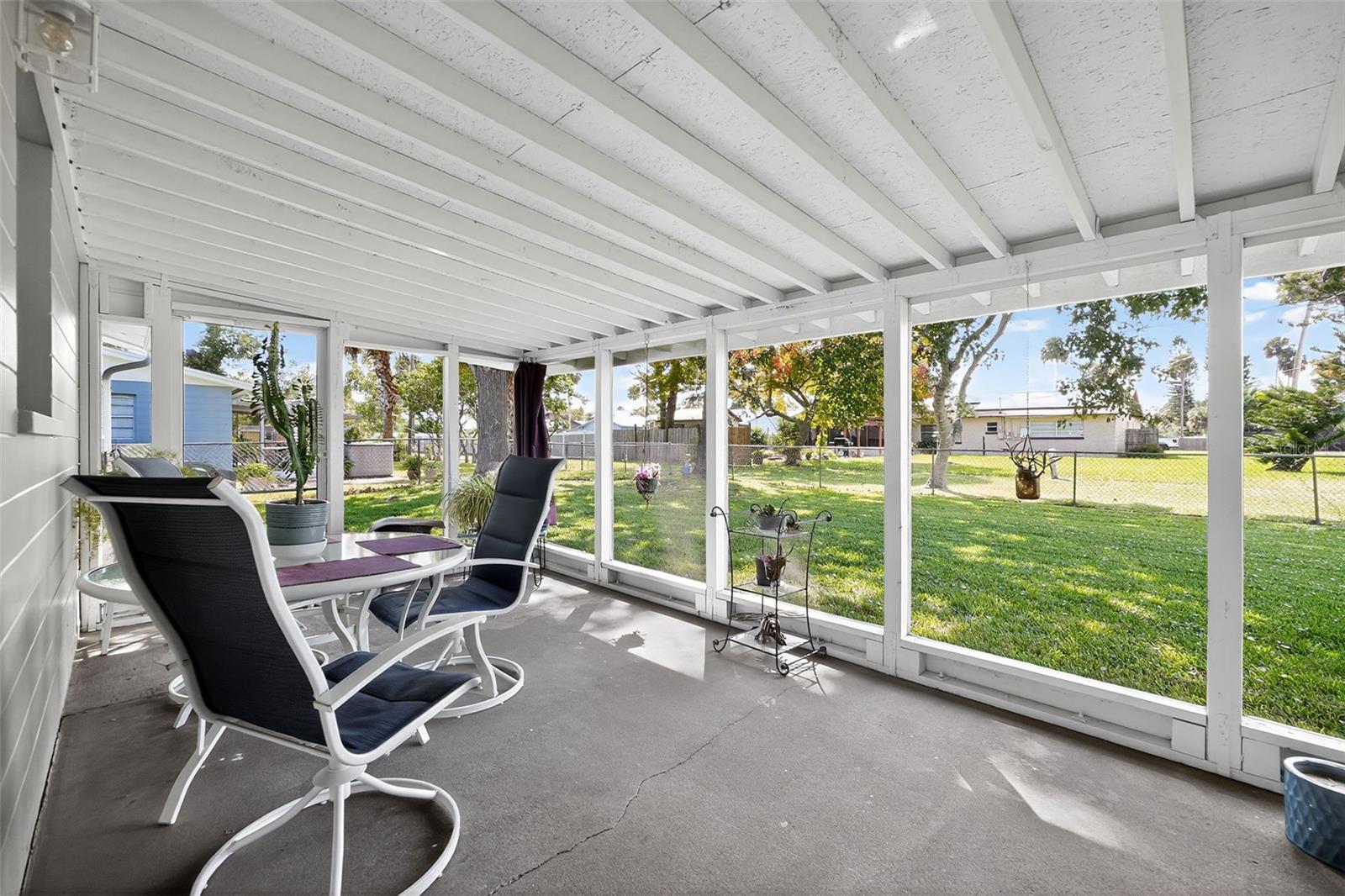 Image 38 of 49 For 2324 Green Street