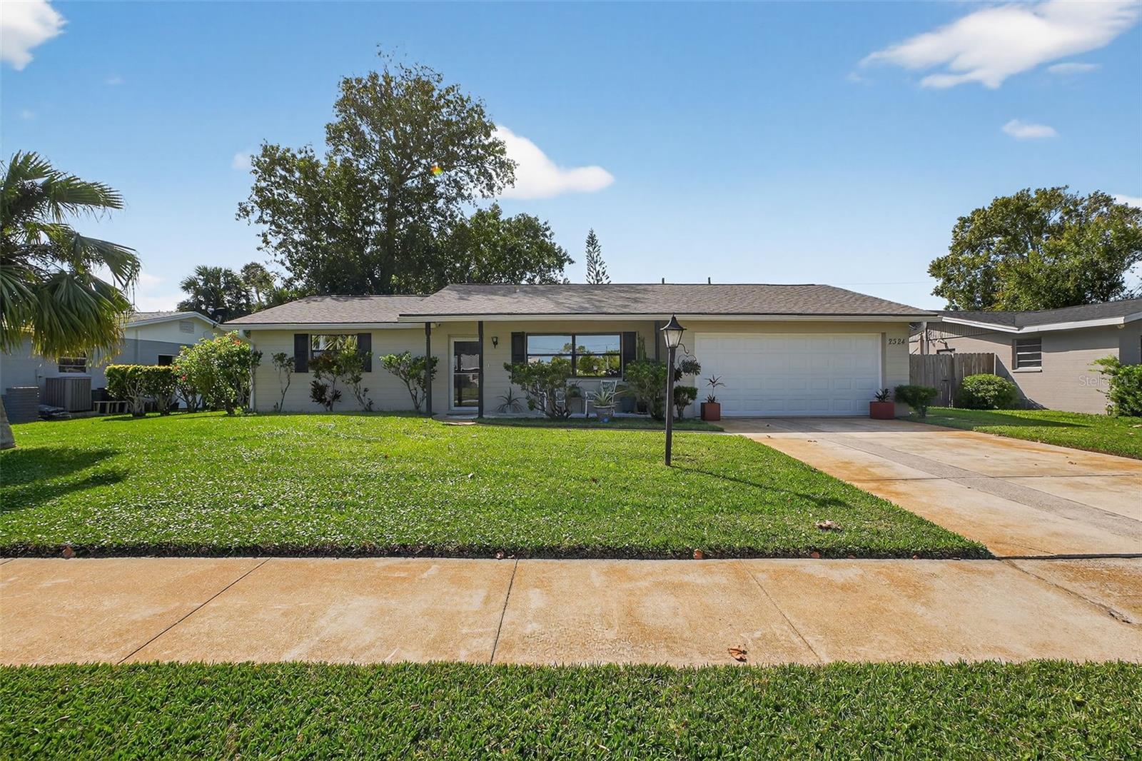 Image 5 of 49 For 2324 Green Street