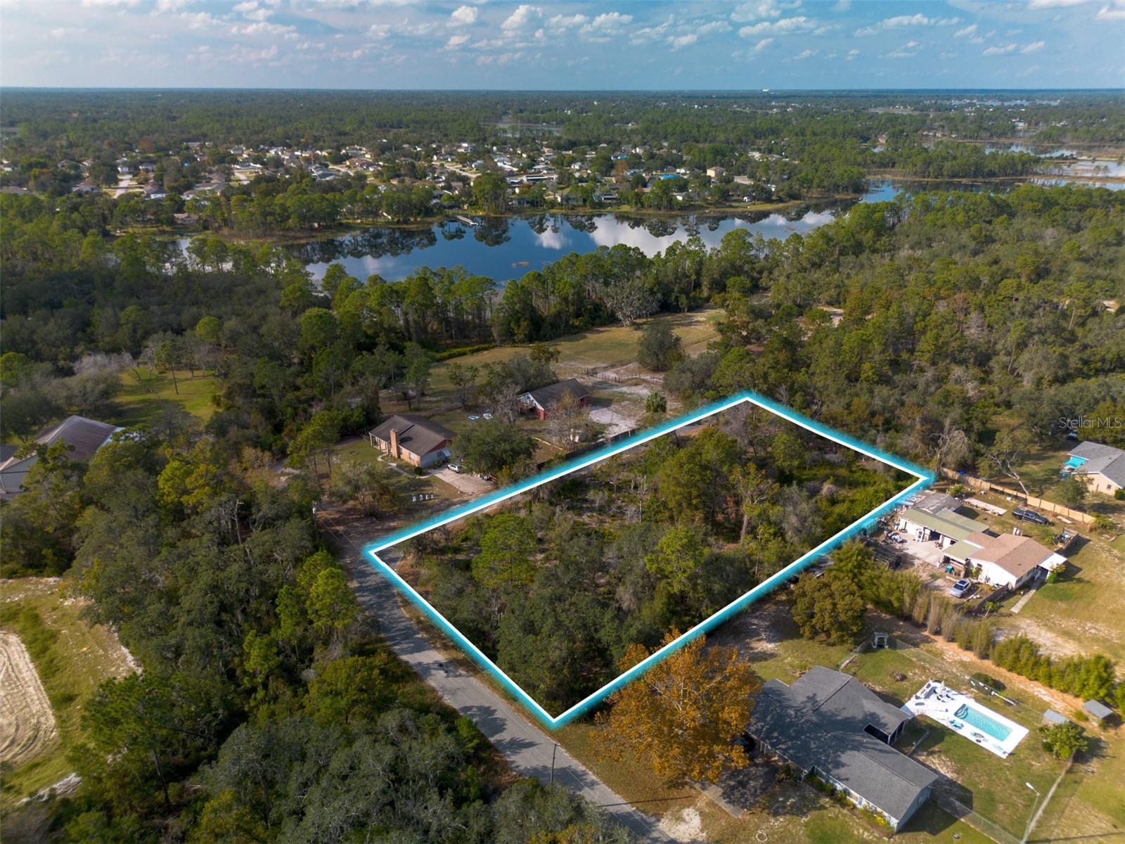 Image 10 of 24 For 605 Lake Butler Avenue