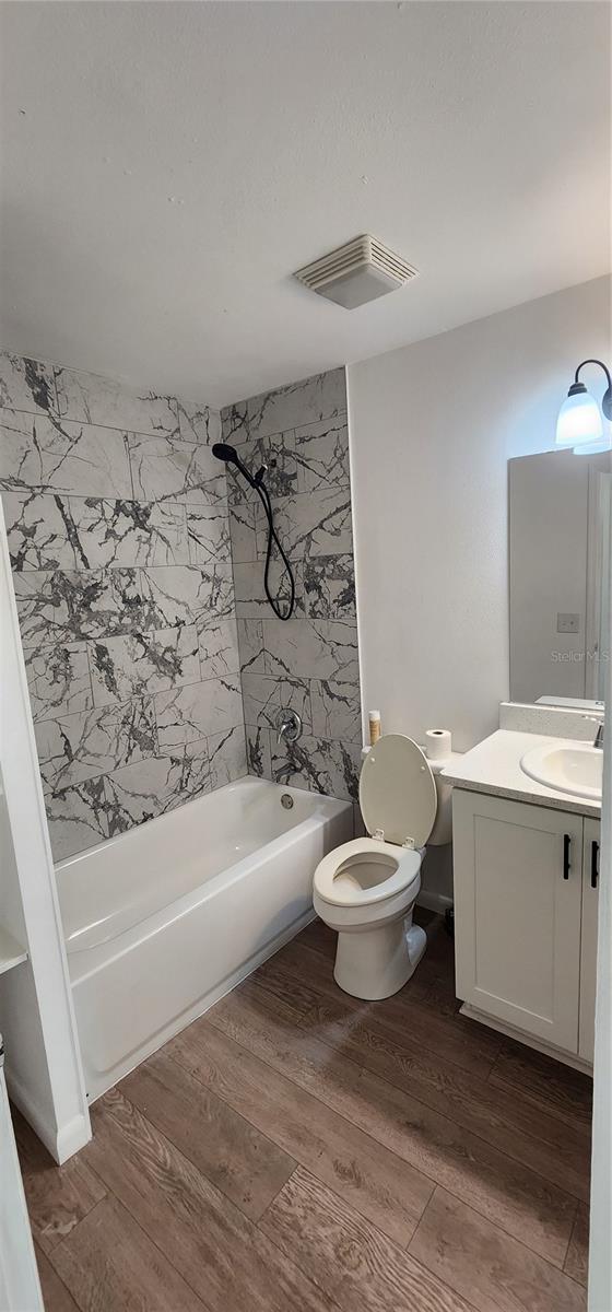 Image 5 of 10 For 390 Clark Street