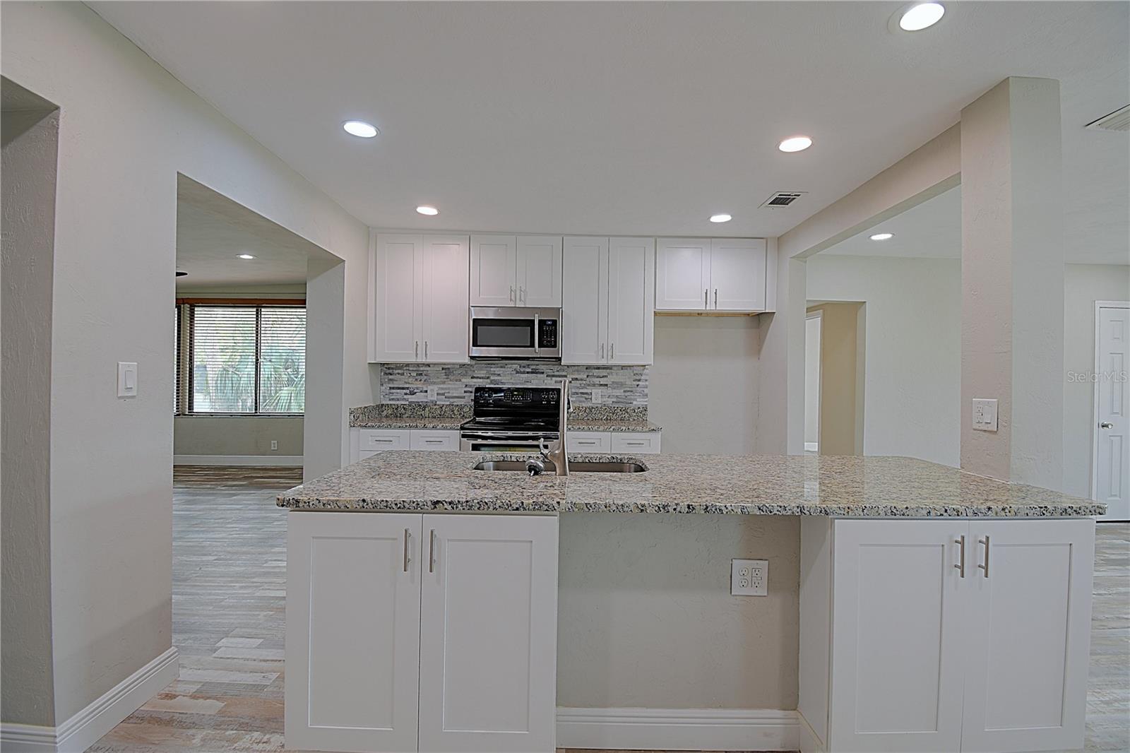 Image 21 of 48 For 101 Lucky Drive