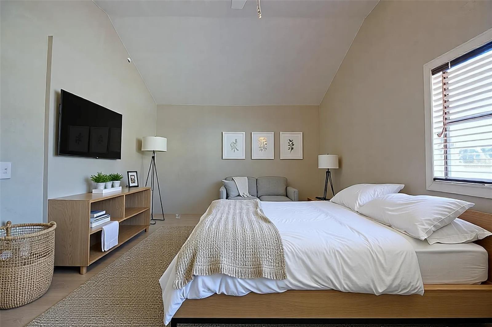 Image 28 of 48 For 101 Lucky Drive