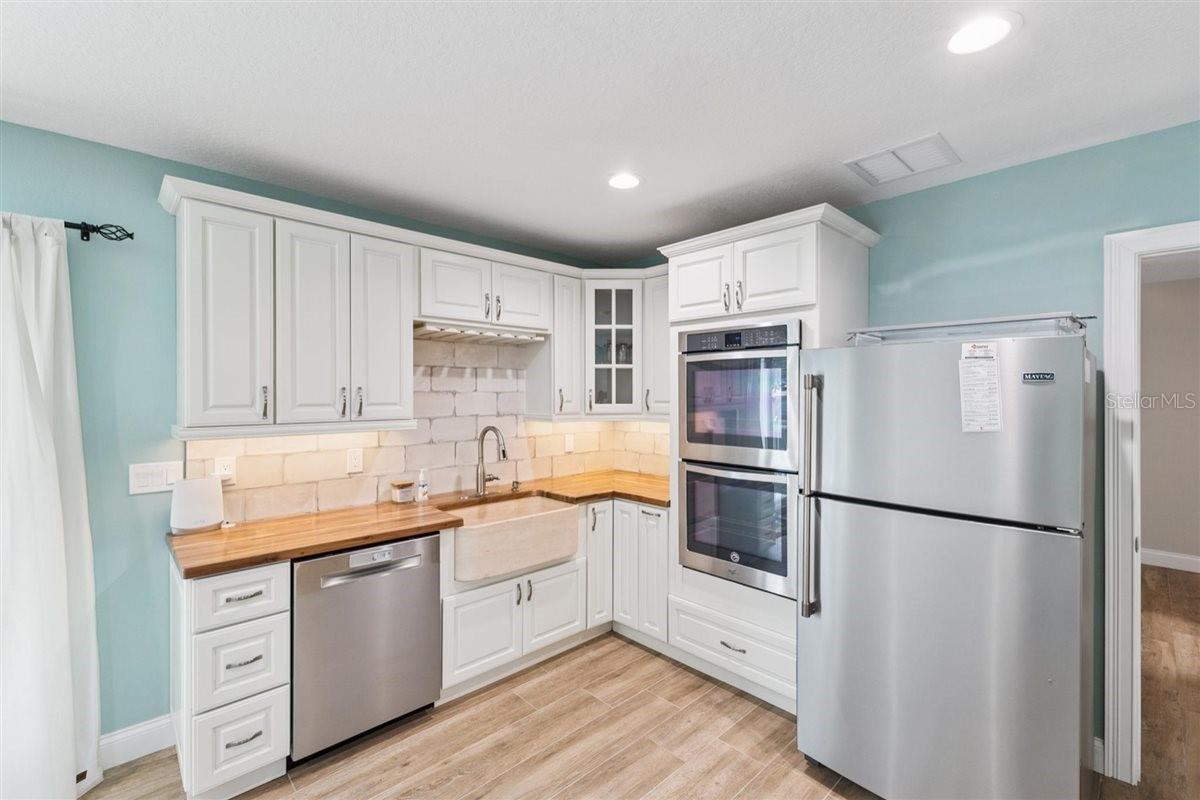 Image 36 of 90 For 6191 Turtlemound Road