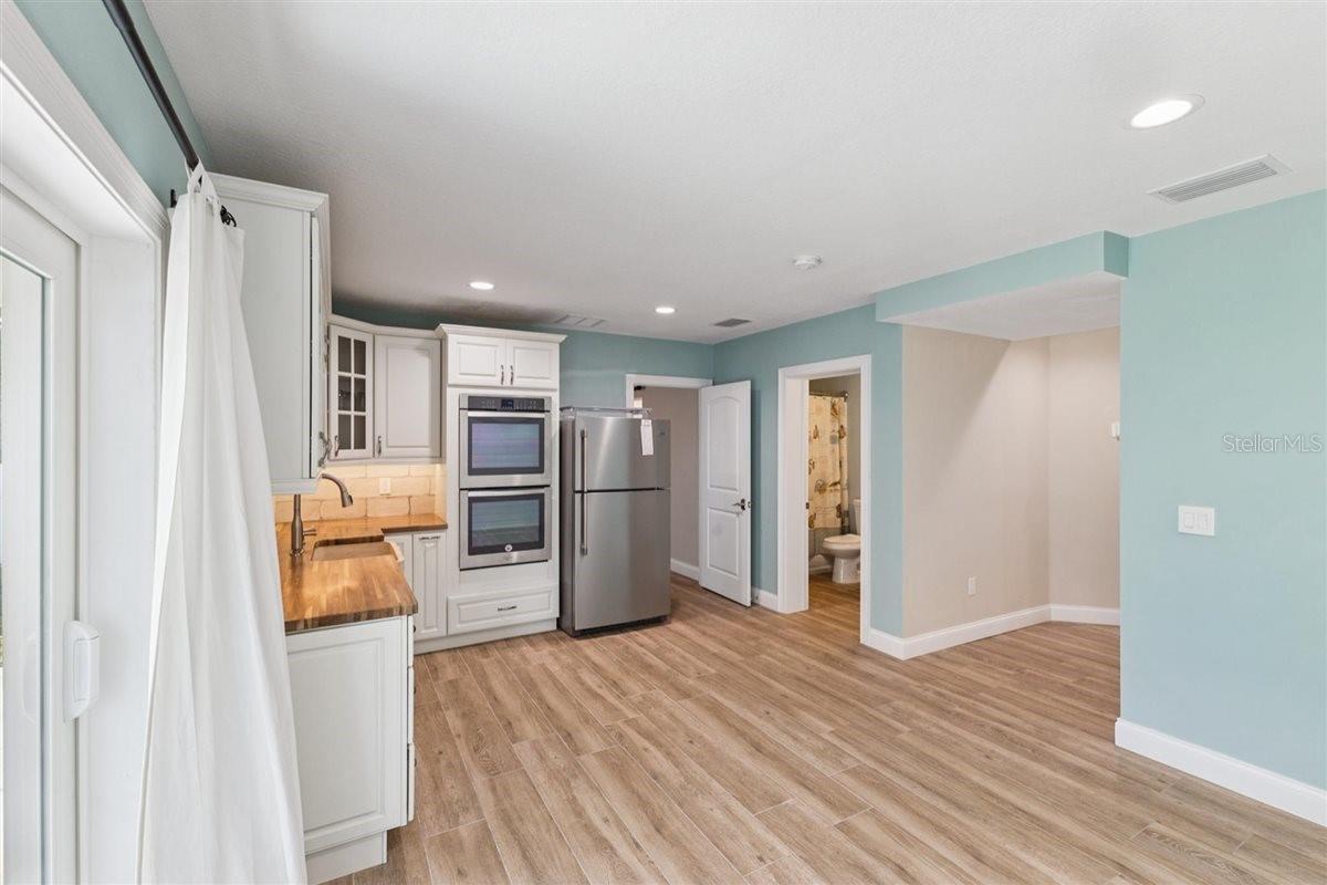 Image 37 of 90 For 6191 Turtlemound Road