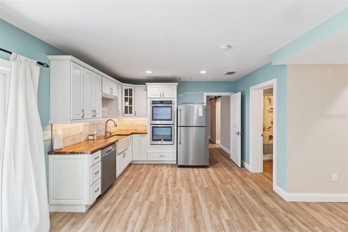 Image 38 of 90 For 6191 Turtlemound Road