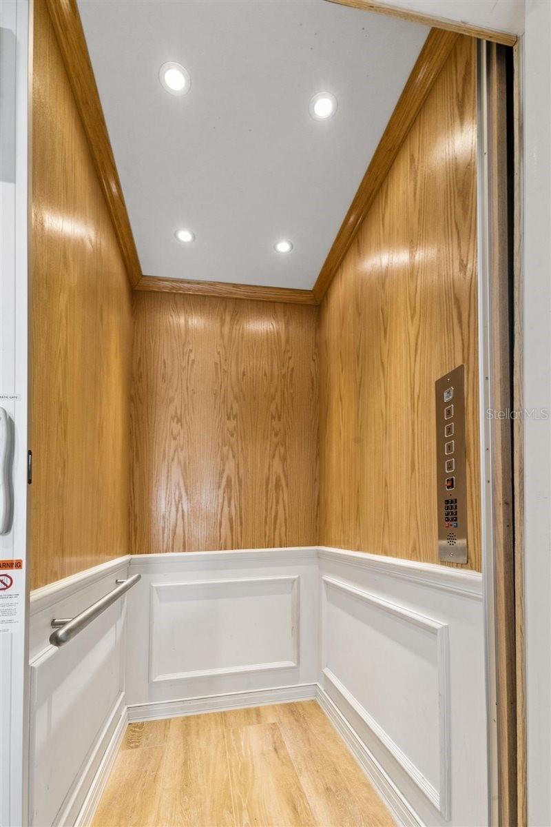 Image 72 of 90 For 6191 Turtlemound Road