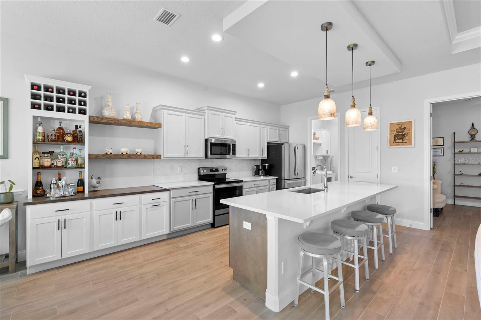 Image 14 of 46 For 1018 Megano Boulevard