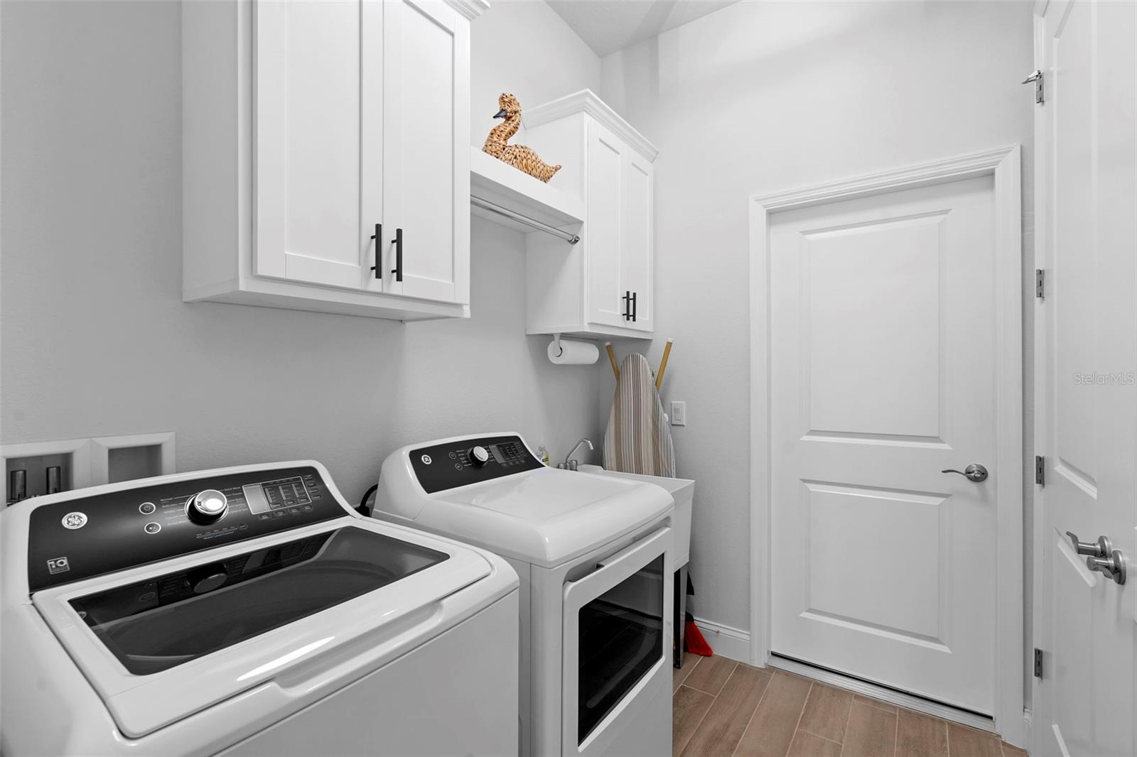 Image 35 of 46 For 1018 Megano Boulevard