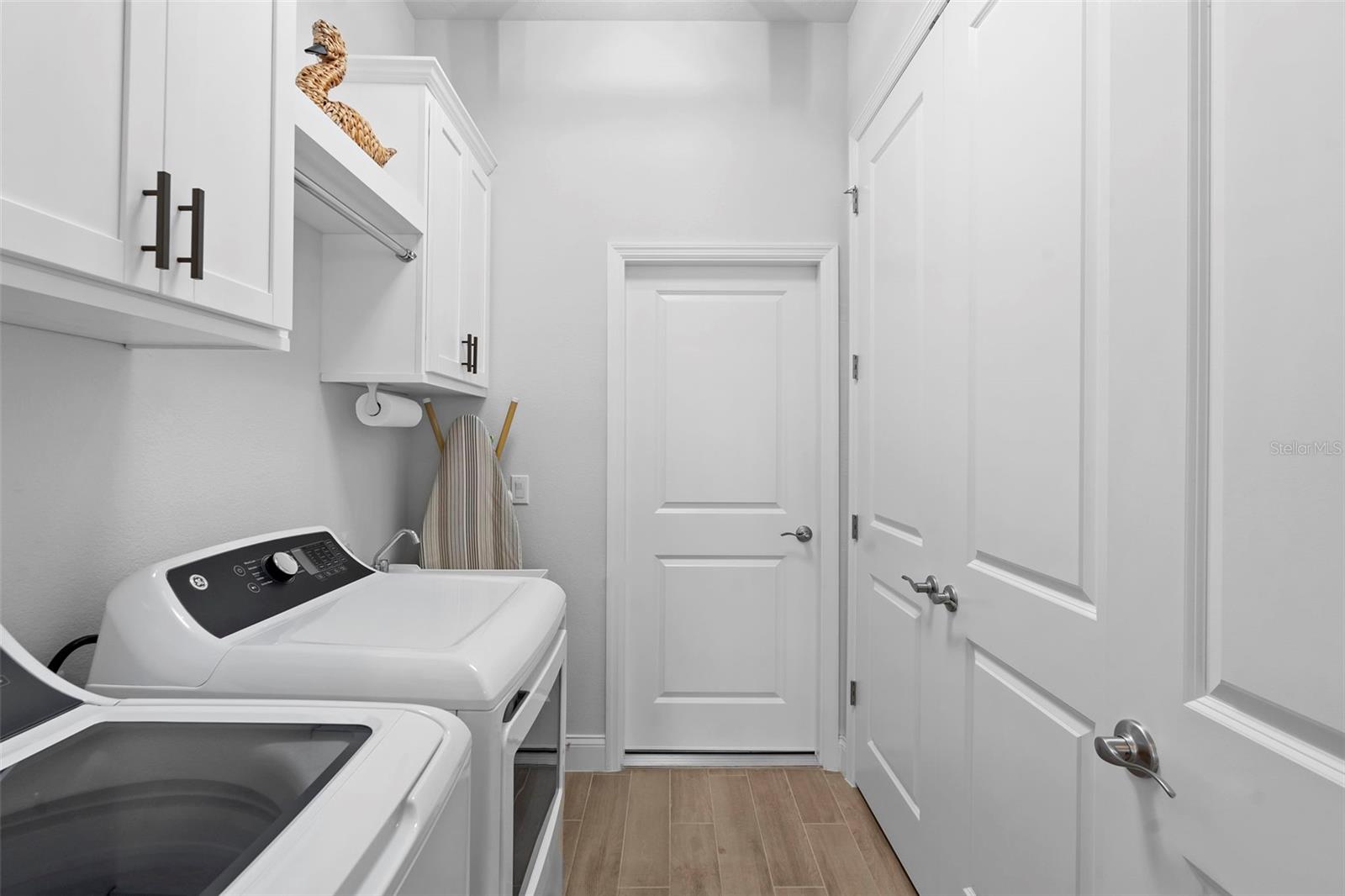 Image 36 of 46 For 1018 Megano Boulevard