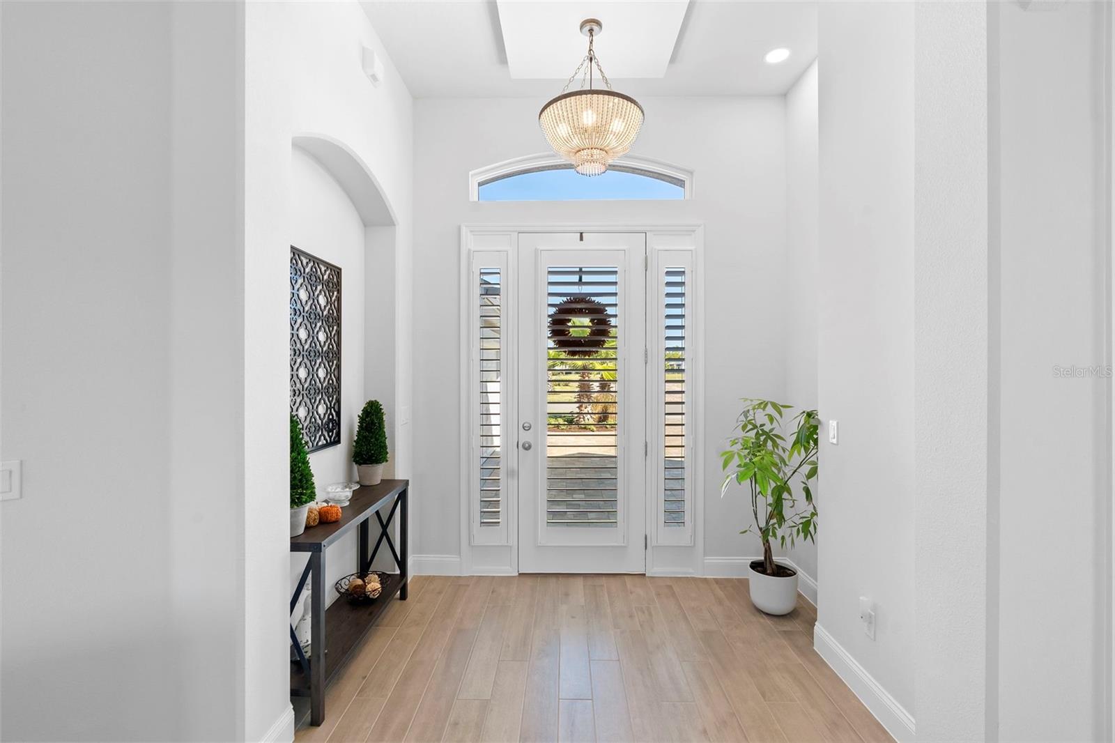 Image 7 of 46 For 1018 Megano Boulevard