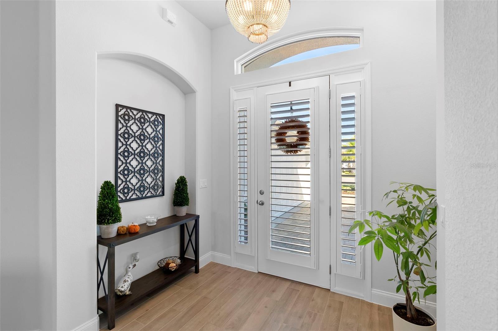 Image 8 of 46 For 1018 Megano Boulevard