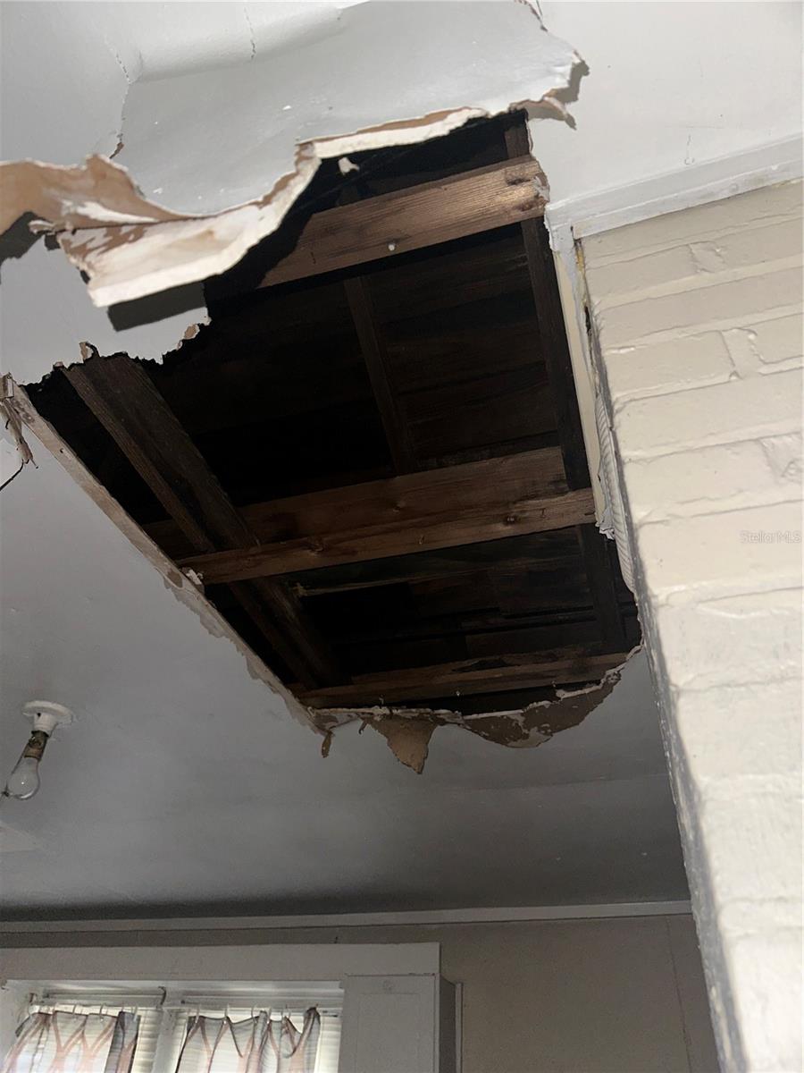 Image 15 of 23 For 511 Bartlett Street